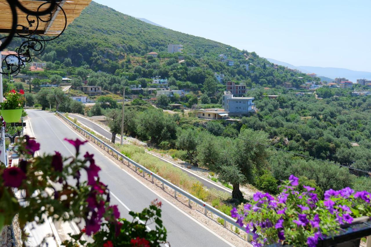 Vila Panorama Piqeras住宿加早餐旅馆 外观 照片