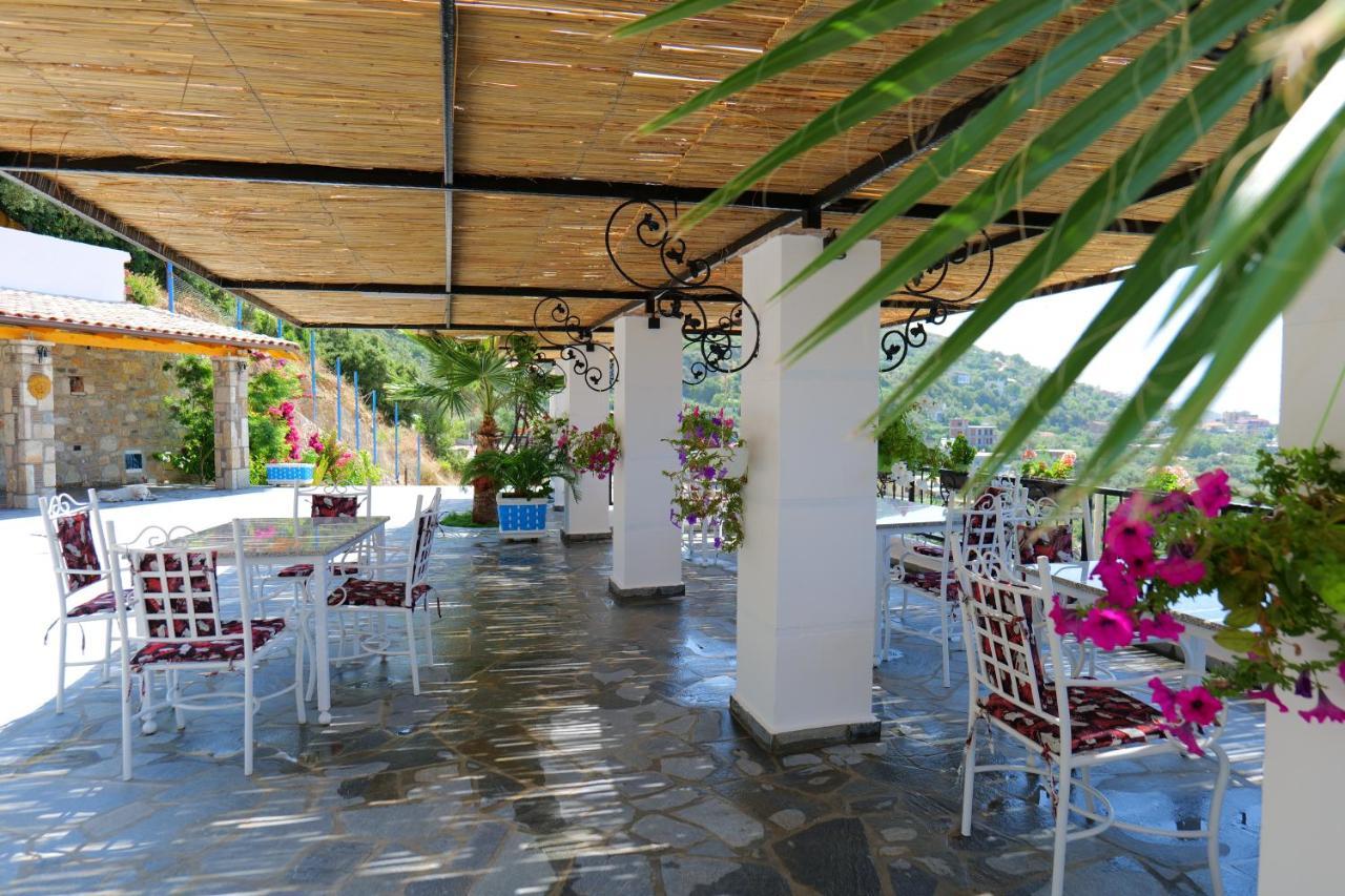 Vila Panorama Piqeras住宿加早餐旅馆 外观 照片