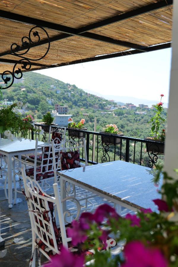 Vila Panorama Piqeras住宿加早餐旅馆 外观 照片