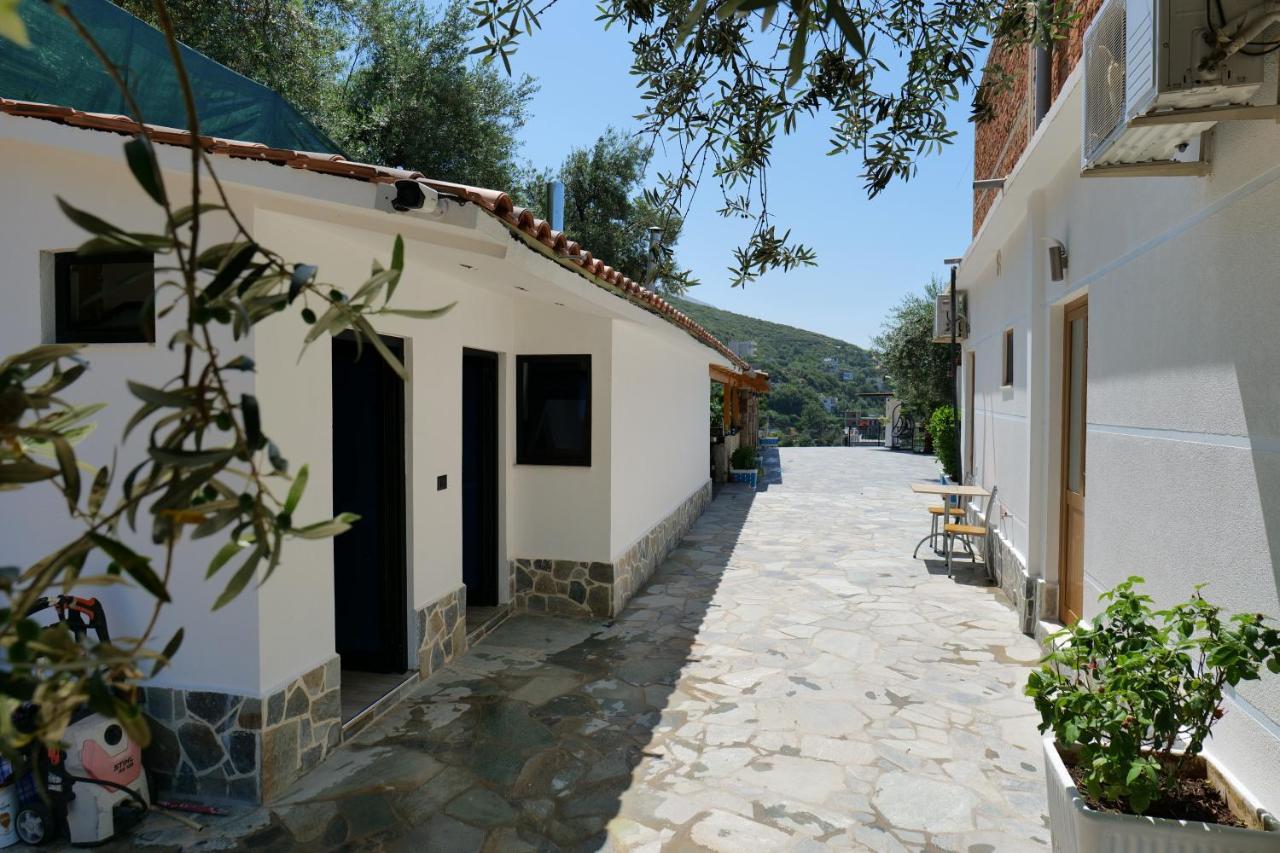 Vila Panorama Piqeras住宿加早餐旅馆 外观 照片